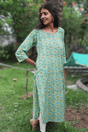 AMRITA/अमृता kurta-Green