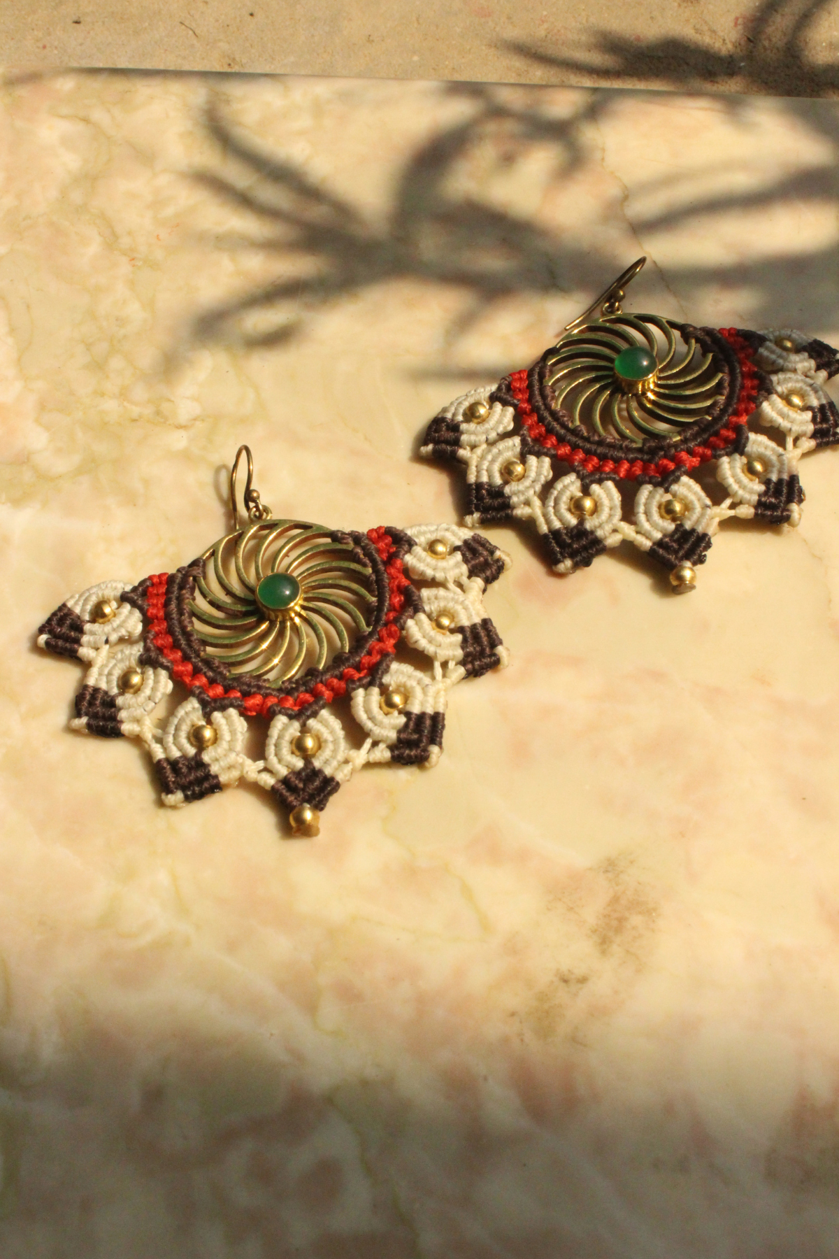 MALANG/ Handmade Macrame Earrings-White Spiral