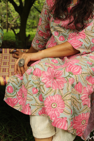 AMRITA/अमृता kurta-Pink
